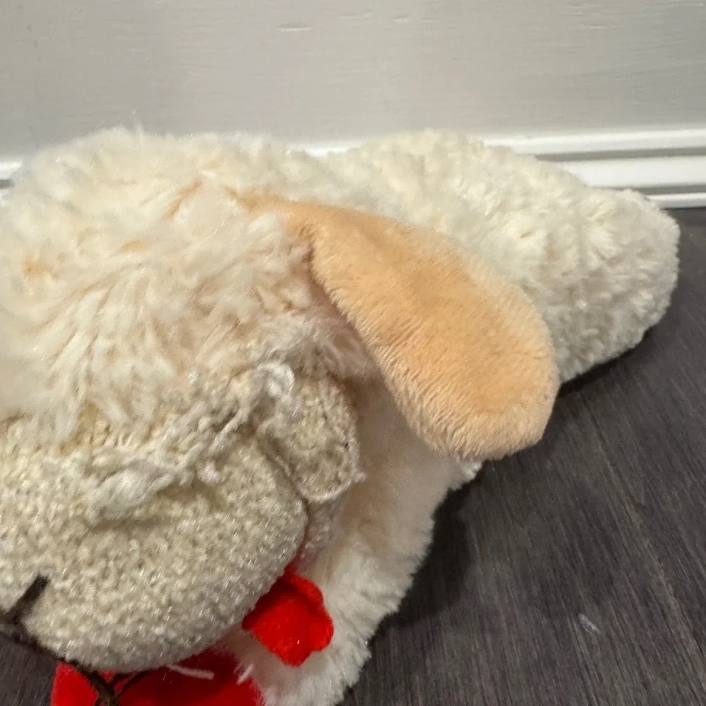 Dreamworks Lambchop Plush Dog Toy - Cream and Red